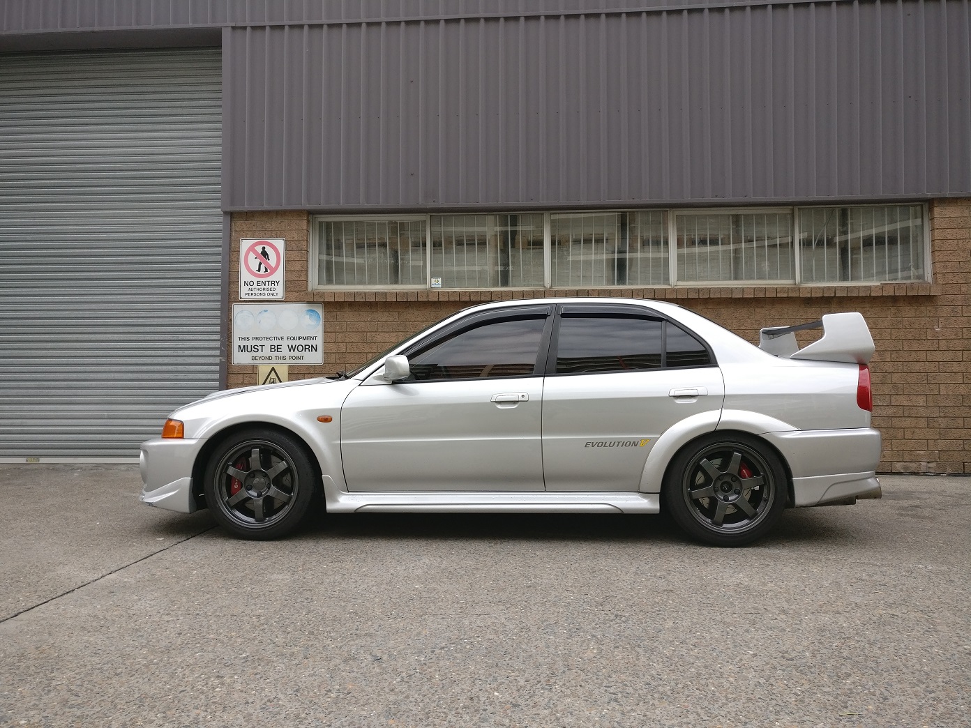 For sale 1998 Mitsubishi Lancer GSR (Evolution V) classicregister